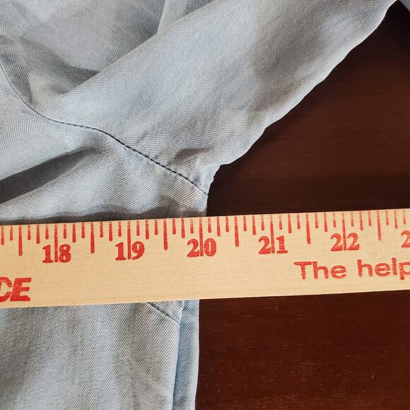 Soft Surroundings Adelaide Chambray Tunic Top Size 1X Light Blue Tencel Lyocell - Picture 10 of 11